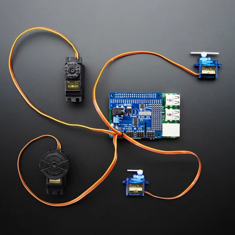 Adafruit Servo HAT de 16 canales